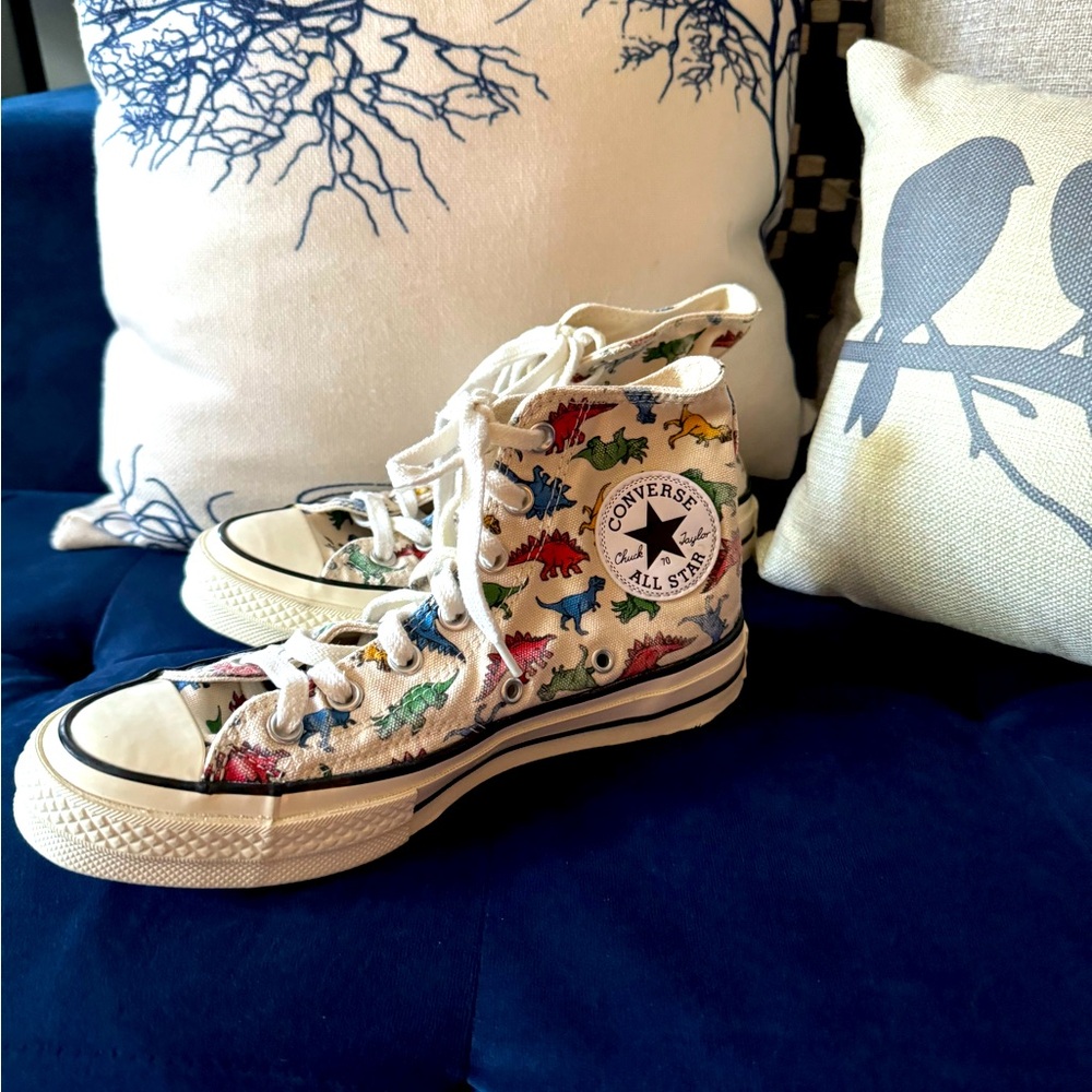 Converse Chuck Taylor All Star, Size 7W/ 5M